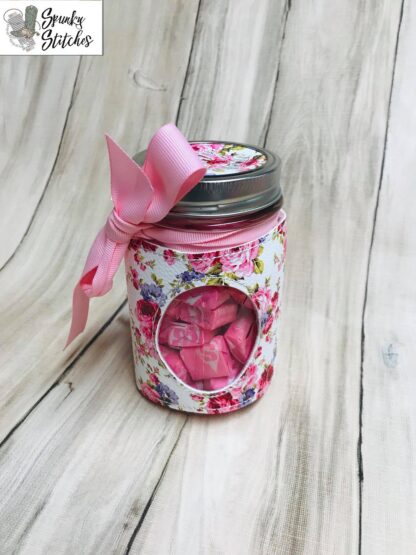 oval jar wrap in the hoop embroidery file by Spunky stitches