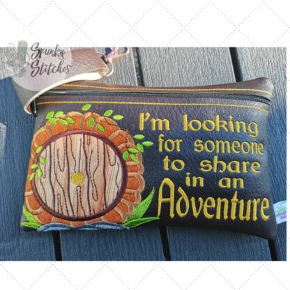 Share Adventure Zipper Bag